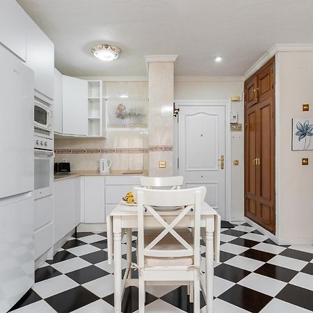 Blonzu Guinea Apartman Benalmádena Kültér fotó